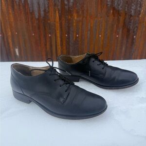 Frye black leather oxford shoes